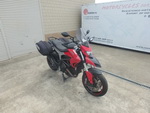     Ducati HyperStrada820 2013  7